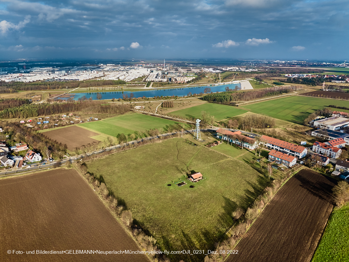 08.12.2022 - Quetschwerk - DEMOS-Wohnbau - Bauplatz in Gronsdorf 08.12.2022 - Quetschwerk - DEMOS-Wohnbau - Bauplatz in Gronsdorf